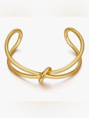 Stunning Nordstrom 18KT Gold dip Knot Cuff Bracelet